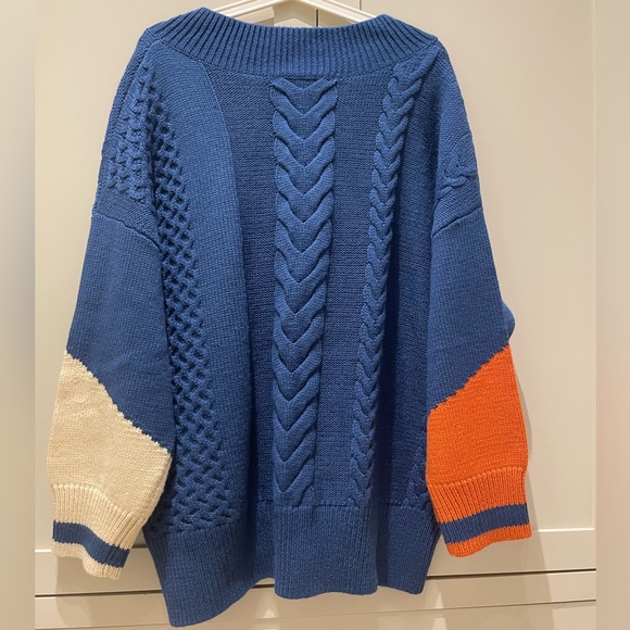 New Big Blue Cable Knit Sweater- S/M/ Blue - Picture 2 of 9